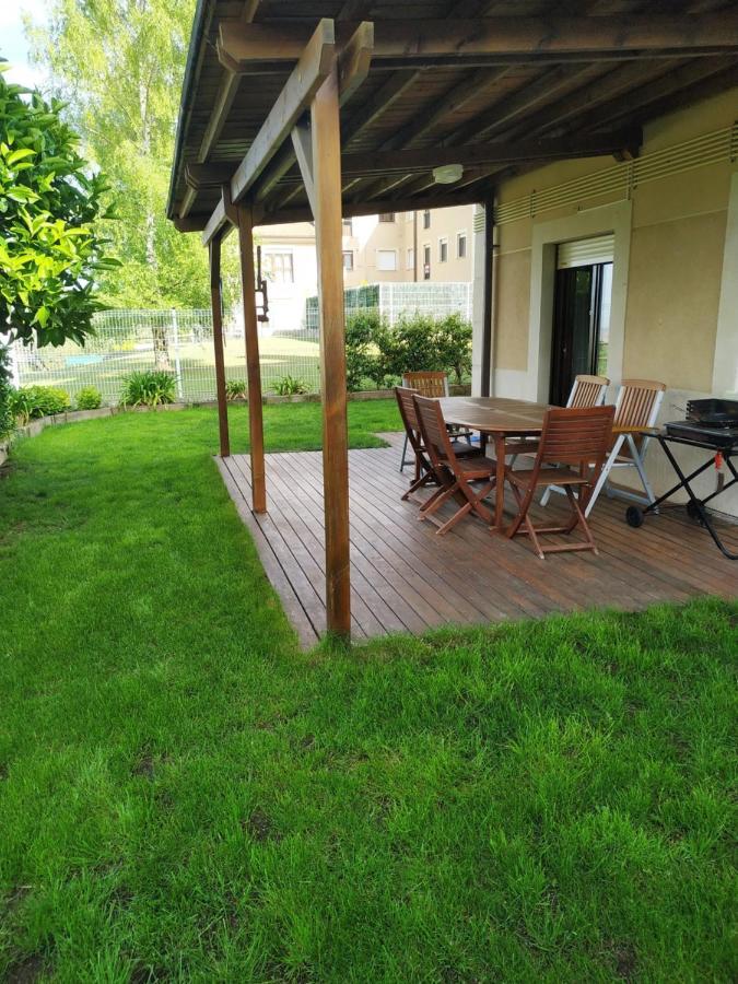 Apartamento Golf Con Jardin Sojuela Kültér fotó